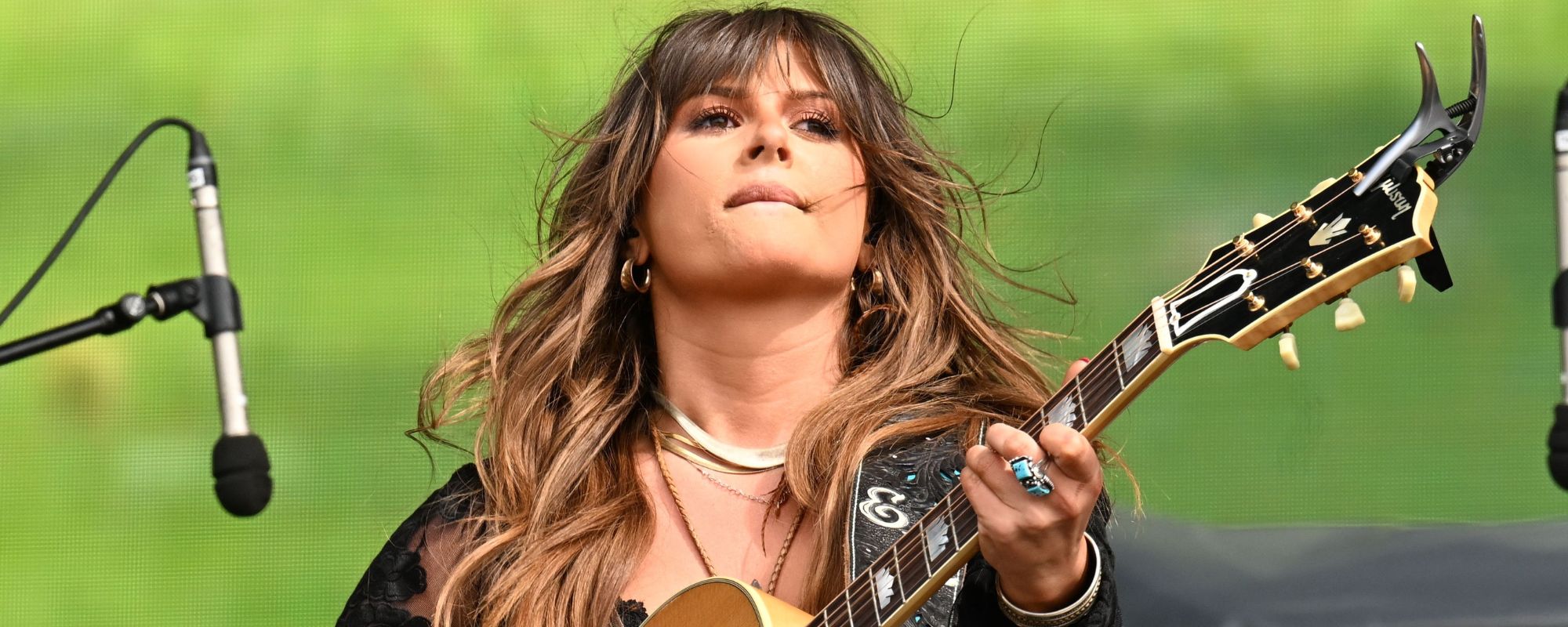 Ella Langley Brings Young Superfan Onstage Following Viral "You Look Like You Love Me" Cover