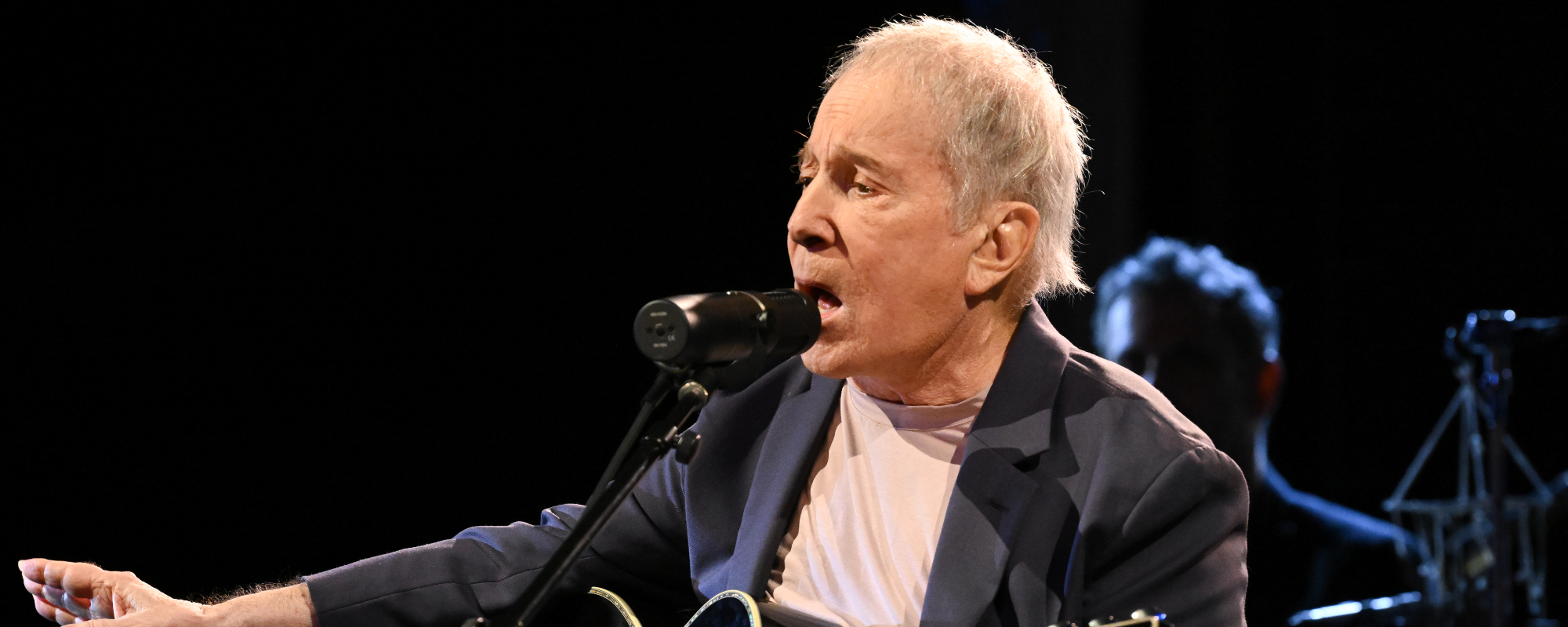 Rock Legend Cancels Concerts Due to “Chronic and Intense” Pain, Undergoing Surgical Procedure