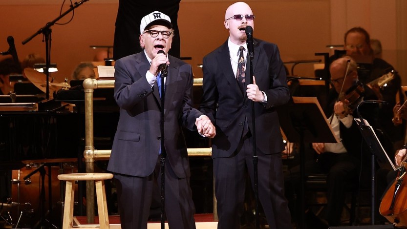 Art Garfunkel’s Poetic Father’s Day Message Expressing His Love for His Two Sons Will Melt Your Heart