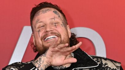 Jelly Roll Surprises Idaho Bowling Alley Employees With Care Packages After They Miss His Show Due to Work