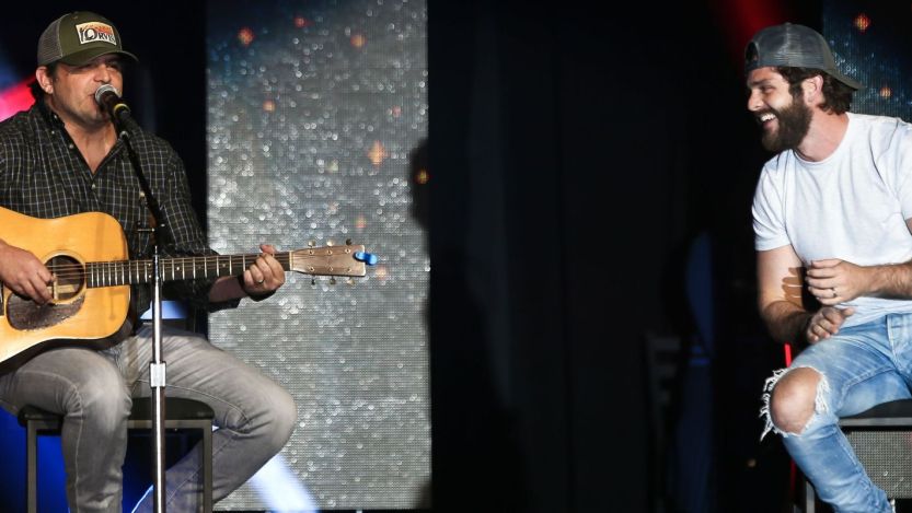 Thomas Rhett Just Made Dad Rhett Akins Cry for the First Time ”In 20 Years” With This Touching Tribute Performance