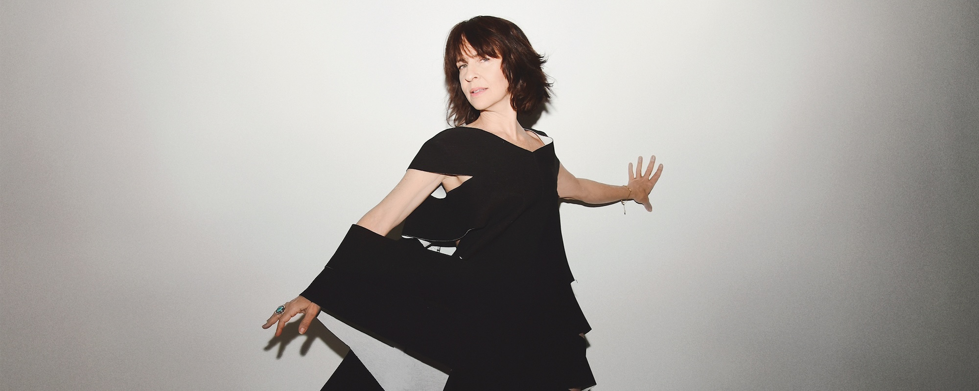 Tracy Bonham Gets a “Redo” of Old Songs and Embraces the New on First Album in Eight Years, ‘Sky Too Wide’