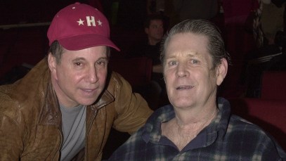 Watch Paul Simon’s Gentle Acoustic Cover of The Beach Boys’ “Surfer Girl” from a Star-Studded 2001 Brian Wilson Tribute