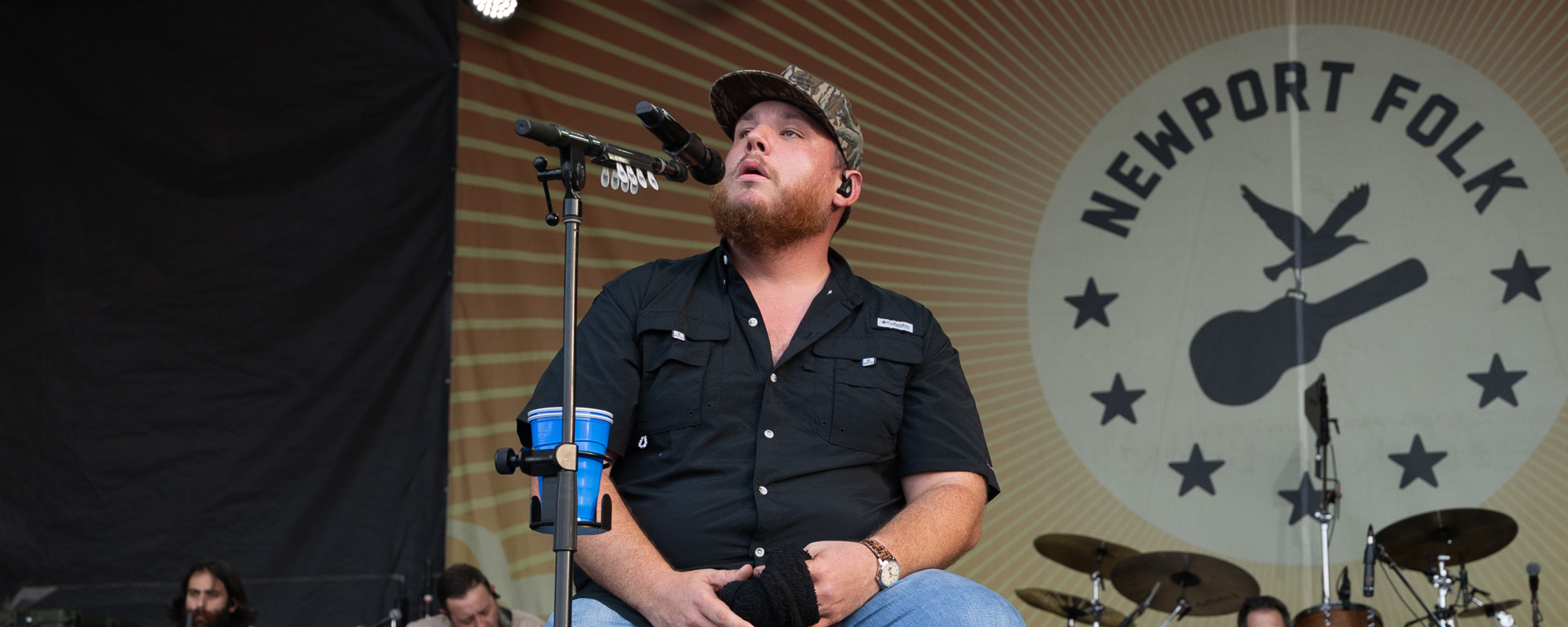 Luke Combs Apologizes for Breaking Down While Performing "Whoever You Turn Out to Be"