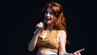 Willow Avalon Suggests Critics “Touch Grass” After Receiving Online Hate Following Zach Bryan Stagecoach Duet