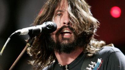 Dave Grohl performing