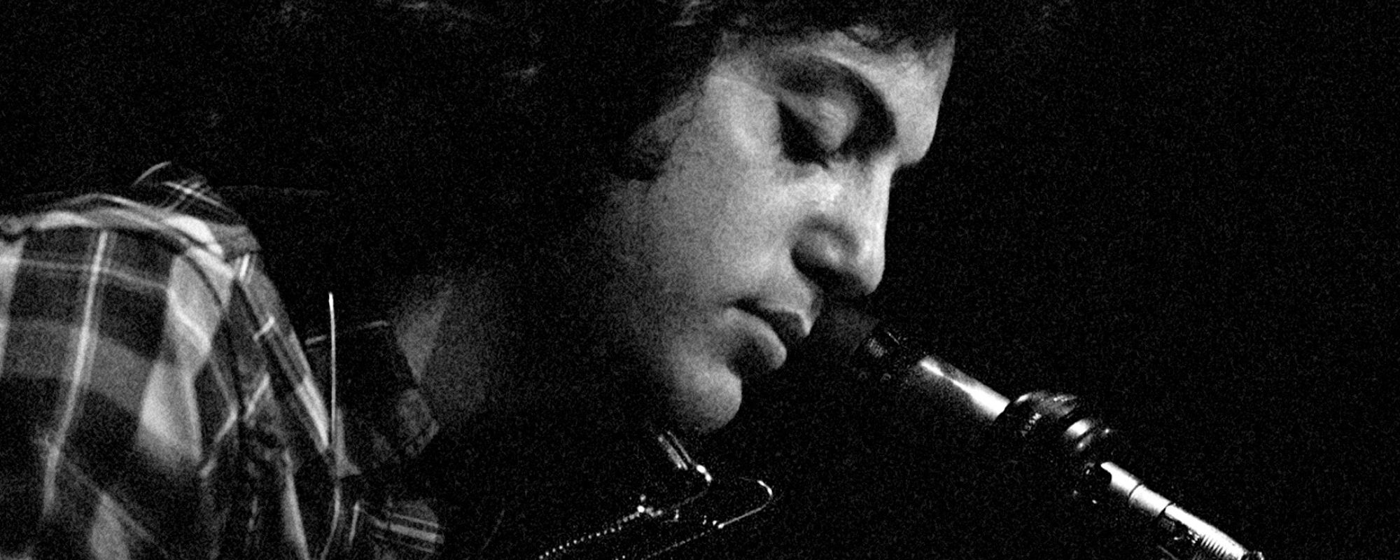 Billy Joel performing