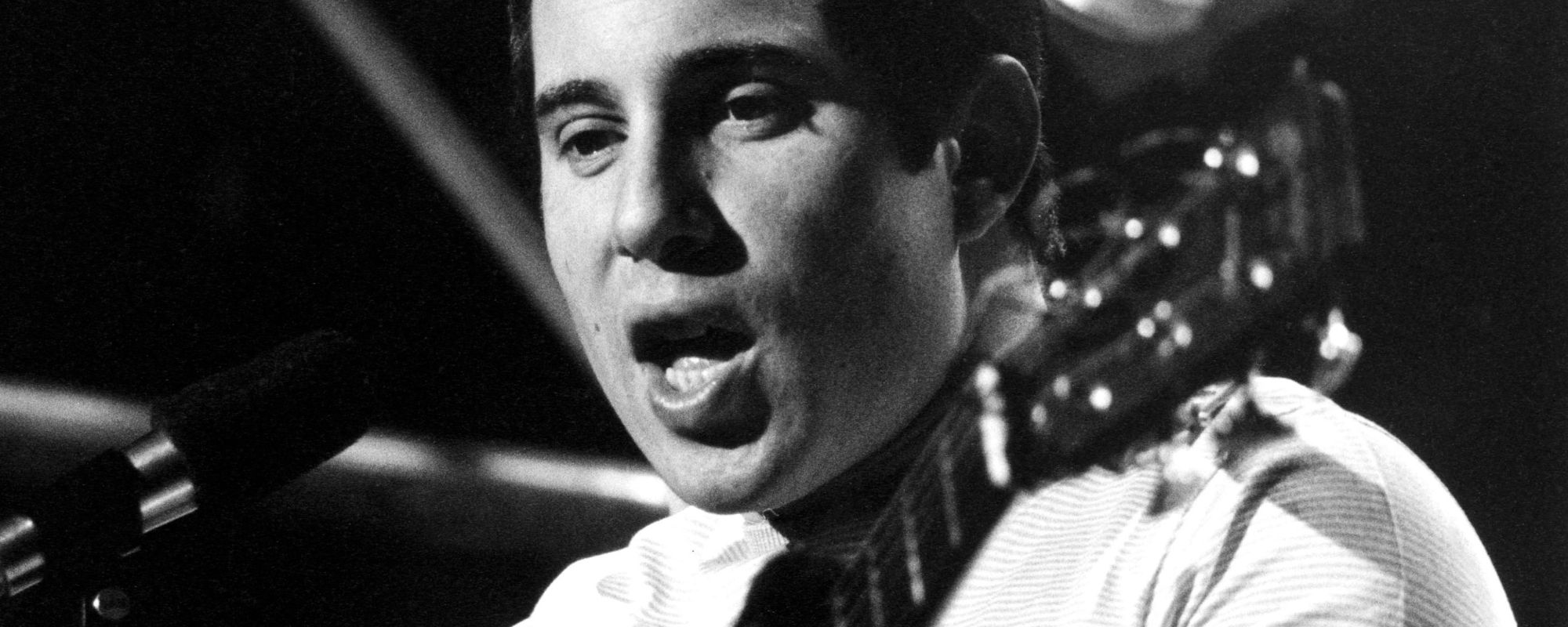 3 Folk Songs From 1975 That Will Never Cease To Make Our Minds Race (In a Good Way)