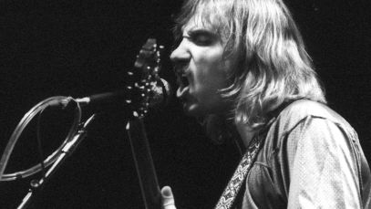 Joe Walsh performing