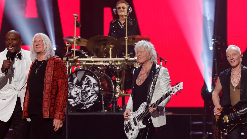 Def Leppard Rocks 'America's Got Talent' With Explosive "Pour Some Sugar on Me" Performance