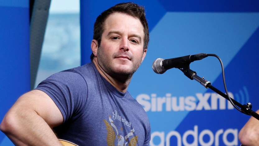 Easton Corbin Cancels Upcoming Performances After Stepfather's Death
