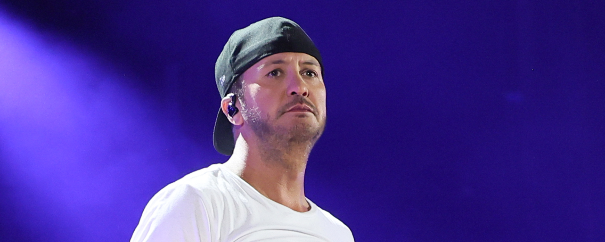 Luke Bryan Suffers NSFW Injury While Attempting to Moonwalk at Pennsylvania Show