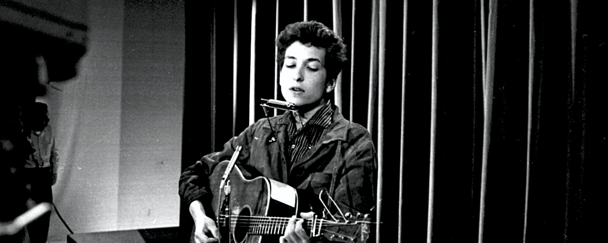 3 Lyrics That Say More in One Line Than Entire Songs