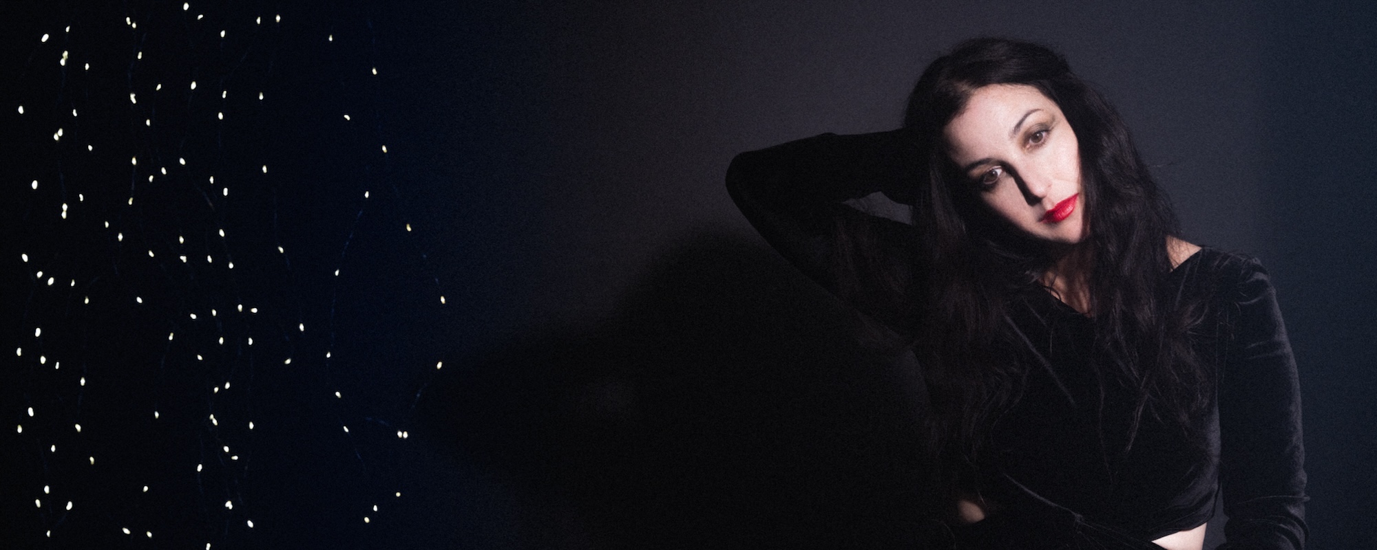 Marissa Nadler Travels Through Space and Different Times on 10th Album ‘New Radiations’