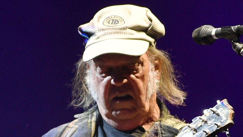 Neil Young Quits Facebook, Citing “Unconscionable” Use of Chatbots With Children