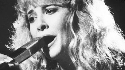 Stevie Nicks performing