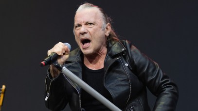 Bruce Dickinson Delivers Powerful Rendition of the National Anthem at Steelers Seahawks Game