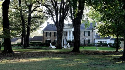 Missouri Woman Sentenced in Plot To Steal Graceland From Elvis Presley Family