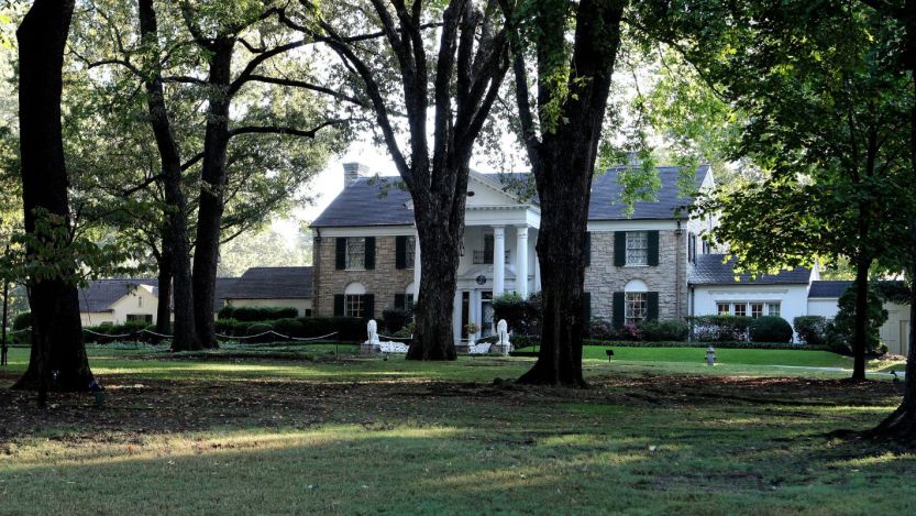 Missouri Woman Sentenced in Plot To Steal Graceland From Elvis Presley Family