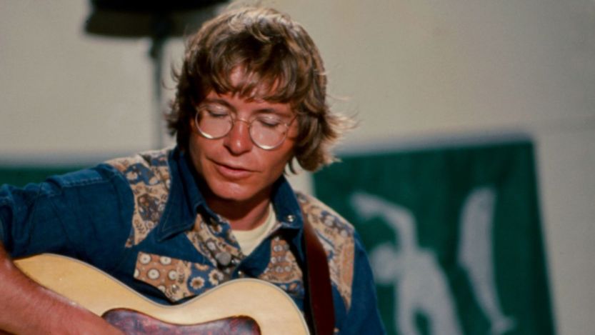 On This Day in 1975, John Denver Hit No. 1 for the Second Time That Year