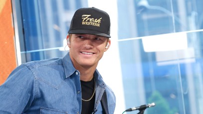 Parker McCollum Plots Nationwide 2026 Tour Featuring Jake Worthington, Max McNown & More