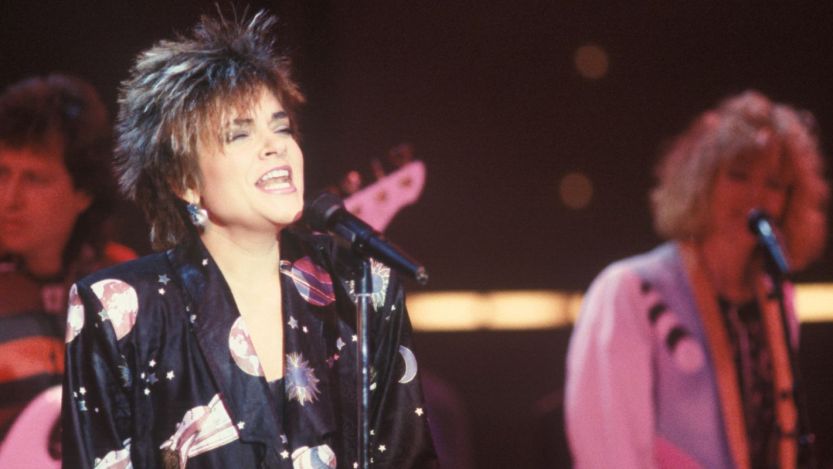 On This Day in 1985, Rosanne Cash Hit No. 1 With a Song She Wrote About Her Grammys Loss