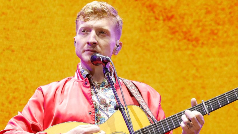 Tyler Childers, Sierra Ferrell, Red Clay Strays Among Big Names at 2026 Buckeye Country Superfest