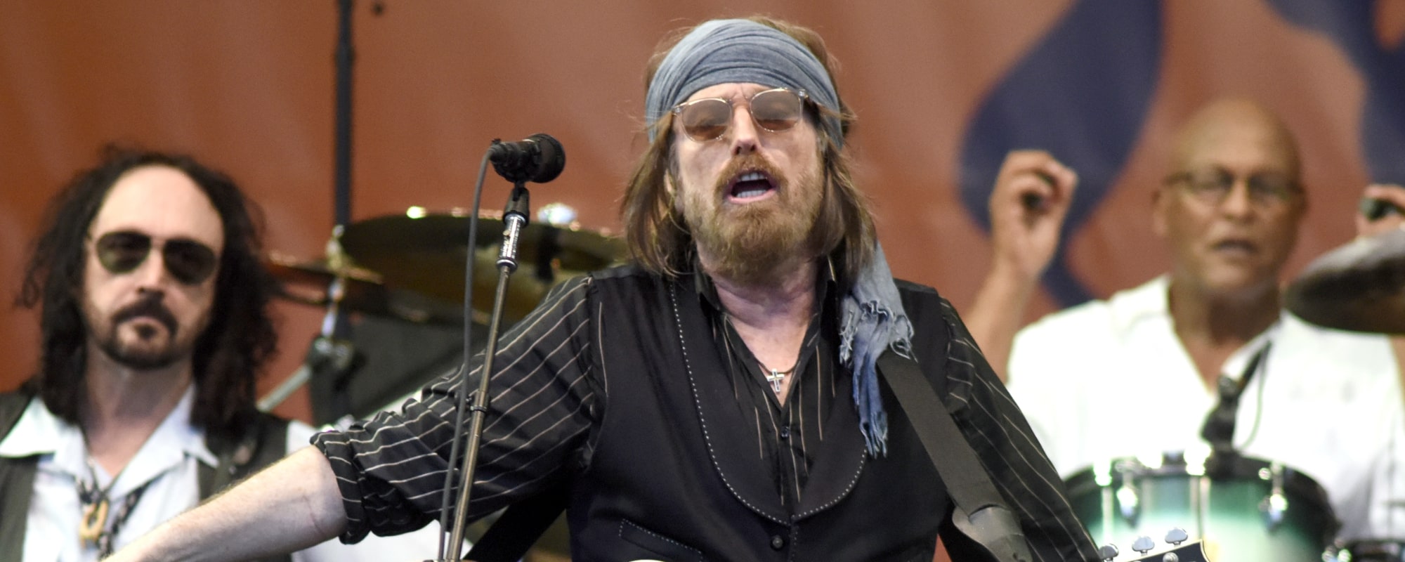On This Day in 2017, Tom Petty Took the Stage for the Final Time Before His Death—Watch Him Perform His Last Song Ever