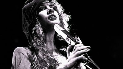 Stevie Nicks performing