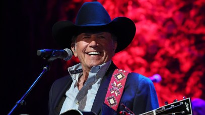 George Strait Honors Fellow Legend With Surprise Country Music Hall of Fame Appearance