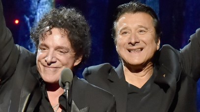 Neal Schon Admits He Won't "Keep Chasing" Steve Perry