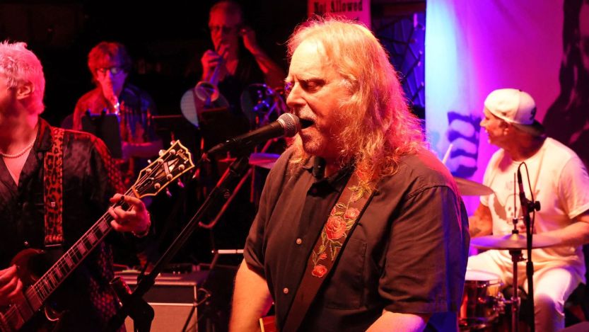 Warren Haynes Laments Rising Concert Ticket Prices: “It’s Definitely Gotten Out of Hand”