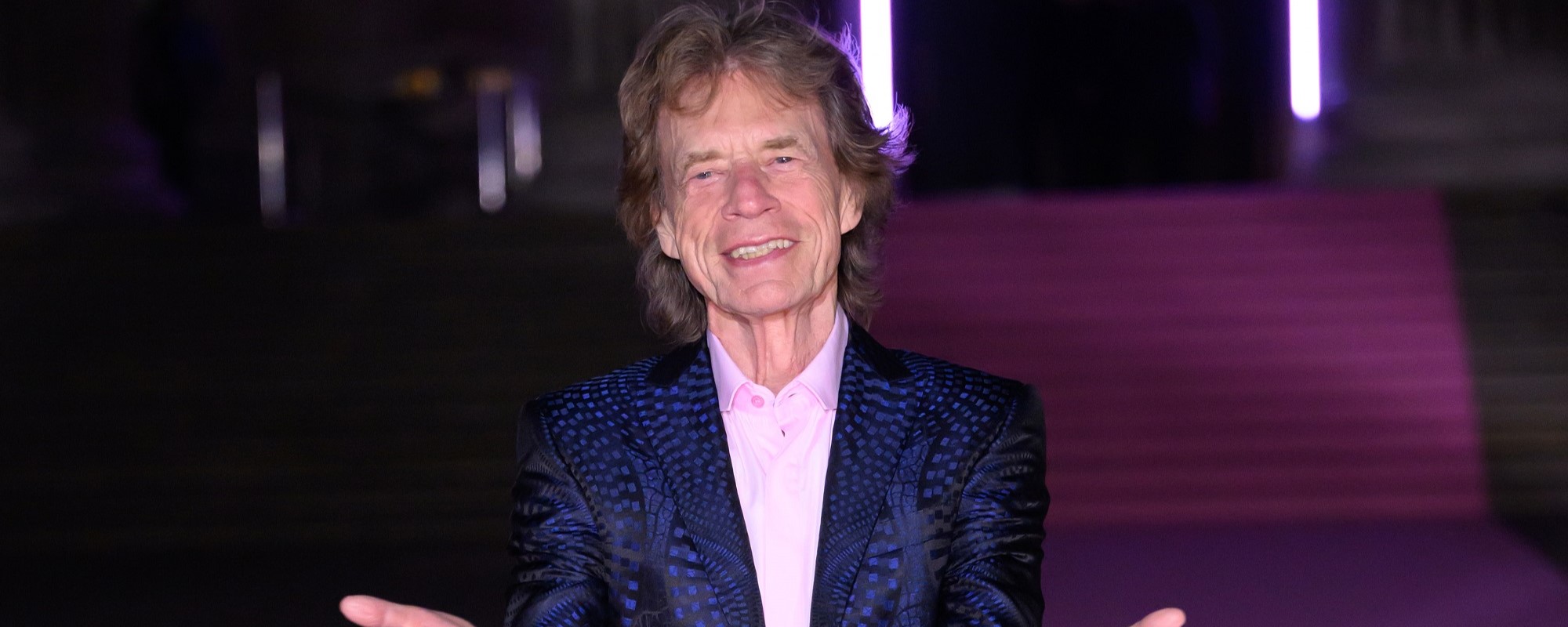 The Rolling Stones’ Mick Jagger Made a Surprise Visit to His Old Grammar School and Sang with Some of the Music Students