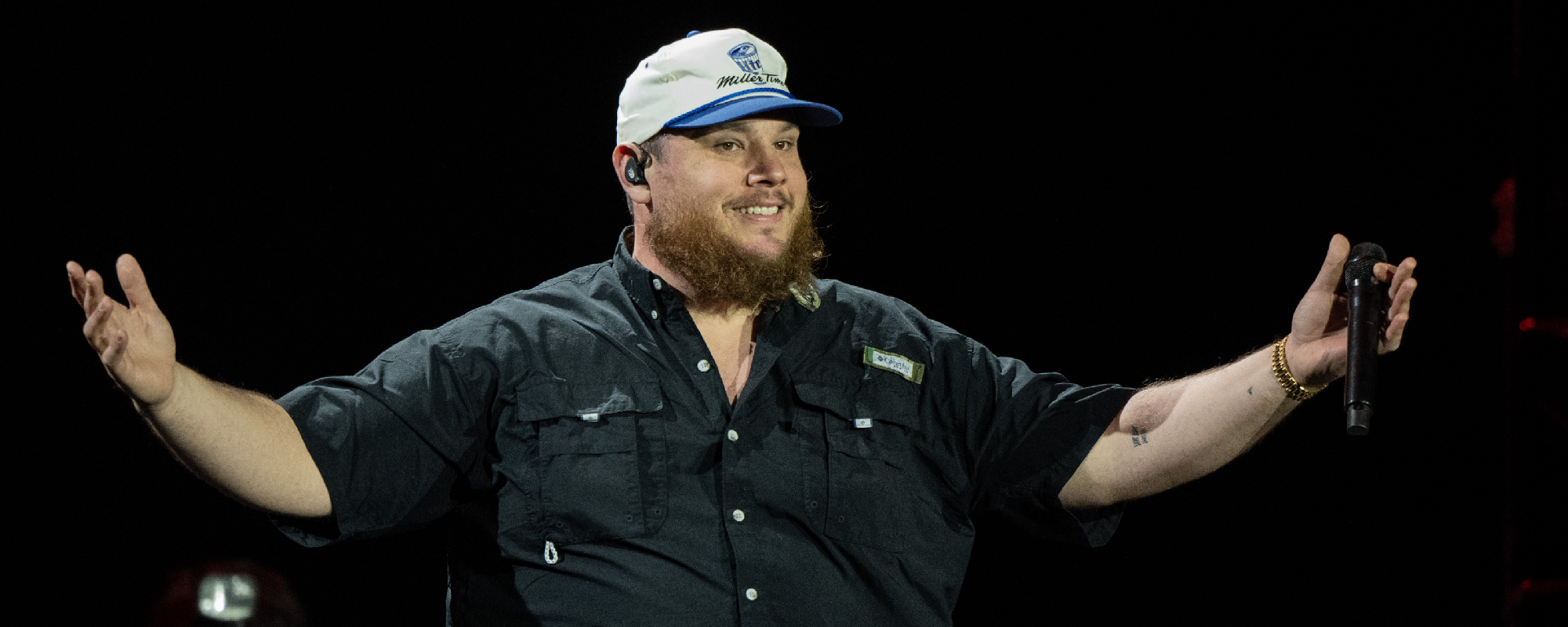 Luke Combs Offers His "Kinda Sick" Pick for the Cma Entertainer of the Year Award