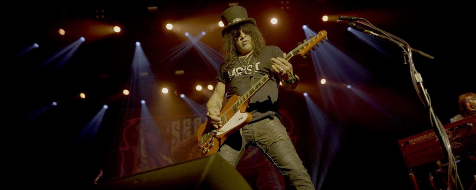 Slash Discusses the “Loose, Laidback, Very Musical” Performance Captured for His New ‘Live at the S.E.R.P.E.N.T. Festival’ Video and Album (Exclusive)