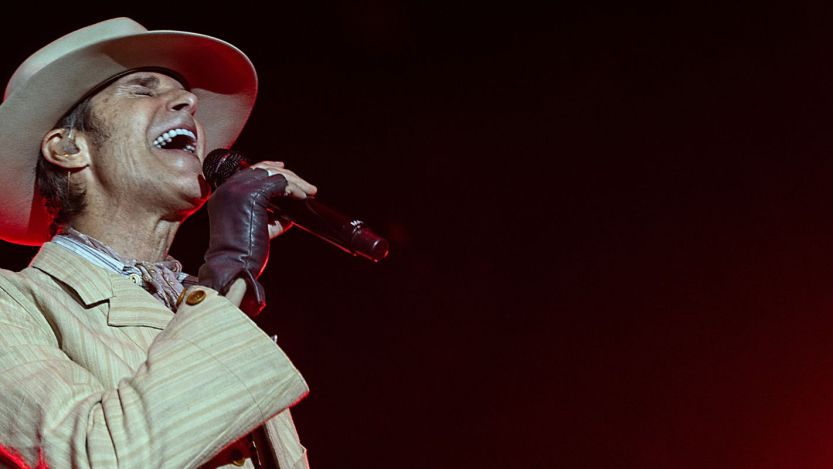 Perry Farrell Takes the Stage for First Time Since Jane’s Addiction Split