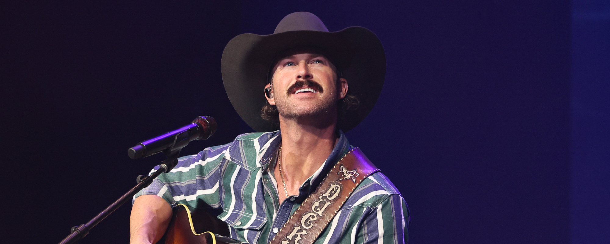 Riley Green Heats Up the CMA Awards With "Worst Way" Performance