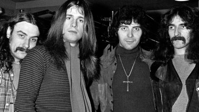 4 Guitar Riffs from 1978 That Invented Heavy Metal