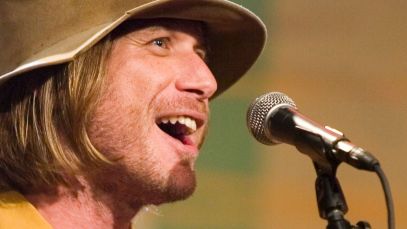 Todd Snider performing