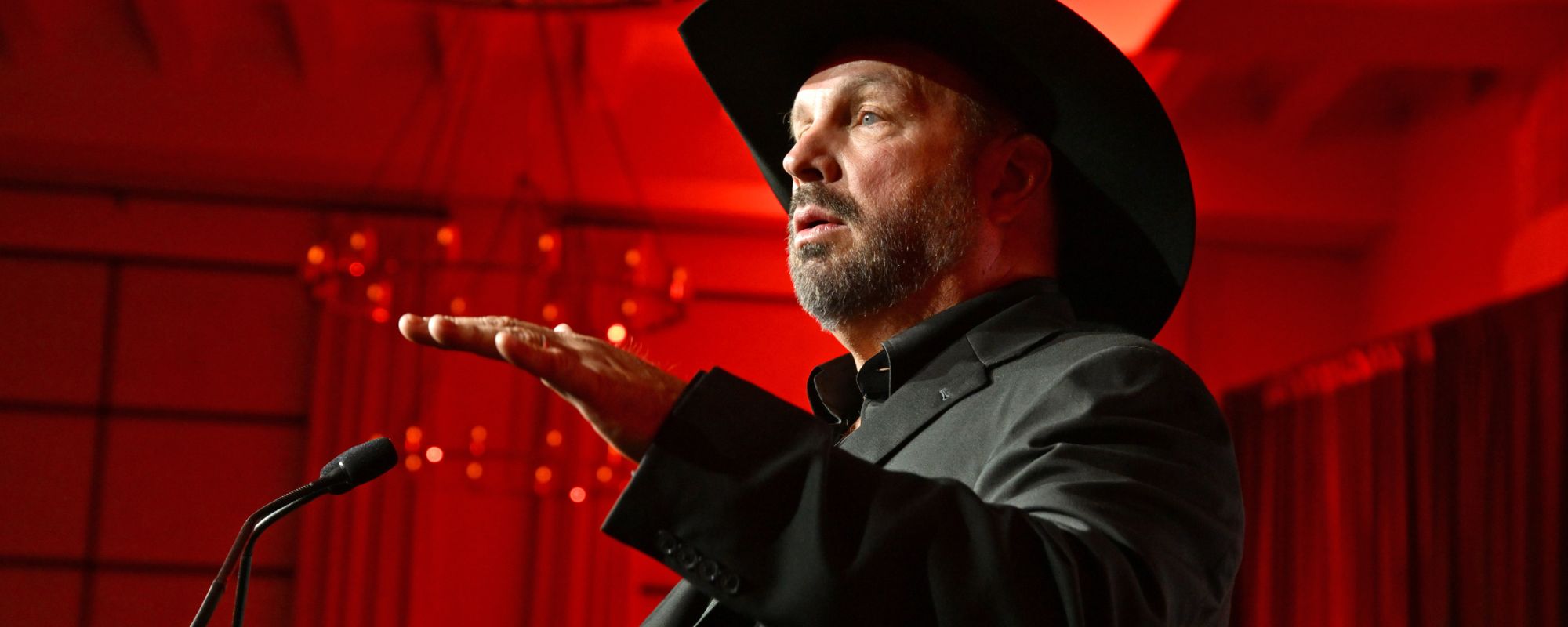 Garth Brooks Stirs up Memories of Alter Ego Chris Gaines With This Rocking Kiss Tribute at Kennedy Center Honors Ceremony