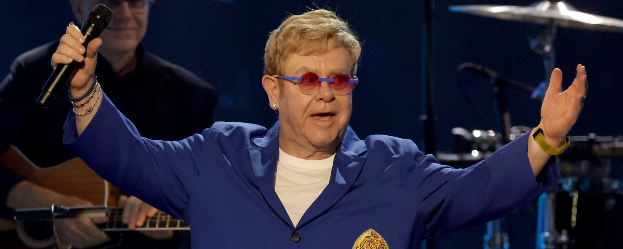 Elton John Reveals Exciting News About Plans to Release New Music in 2026; “Step Into Christmas” Reaches New Peak on UK Singles Chart