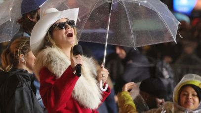 Lainey Wilson Will Join Snoop Dogg for Christmas Day Halftime Show During Vikings-Lions Matchup