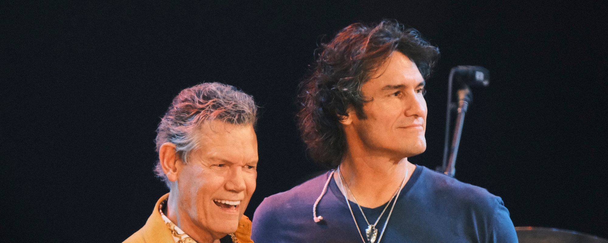 “All Right Boys, Don’t Mess This Up”: Joe Nichols Welcomes Randy Travis Onstage for “On the Other Hand” Performance