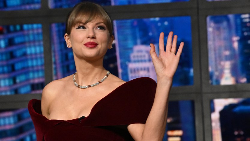 Taylor Swift Makes Major Donation to Feeding America Ahead of Christmas