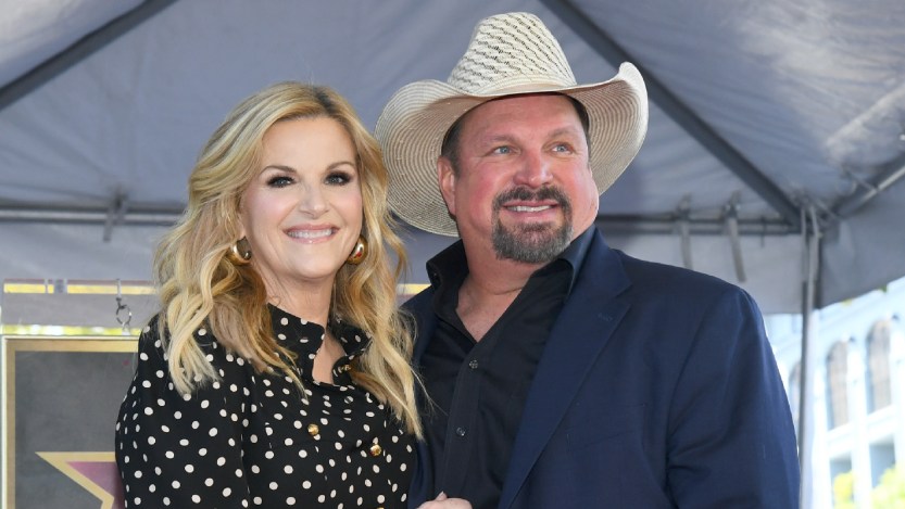 Trisha Yearwood and Garth Brooks Share Unexpected Holiday Duet in Atlanta