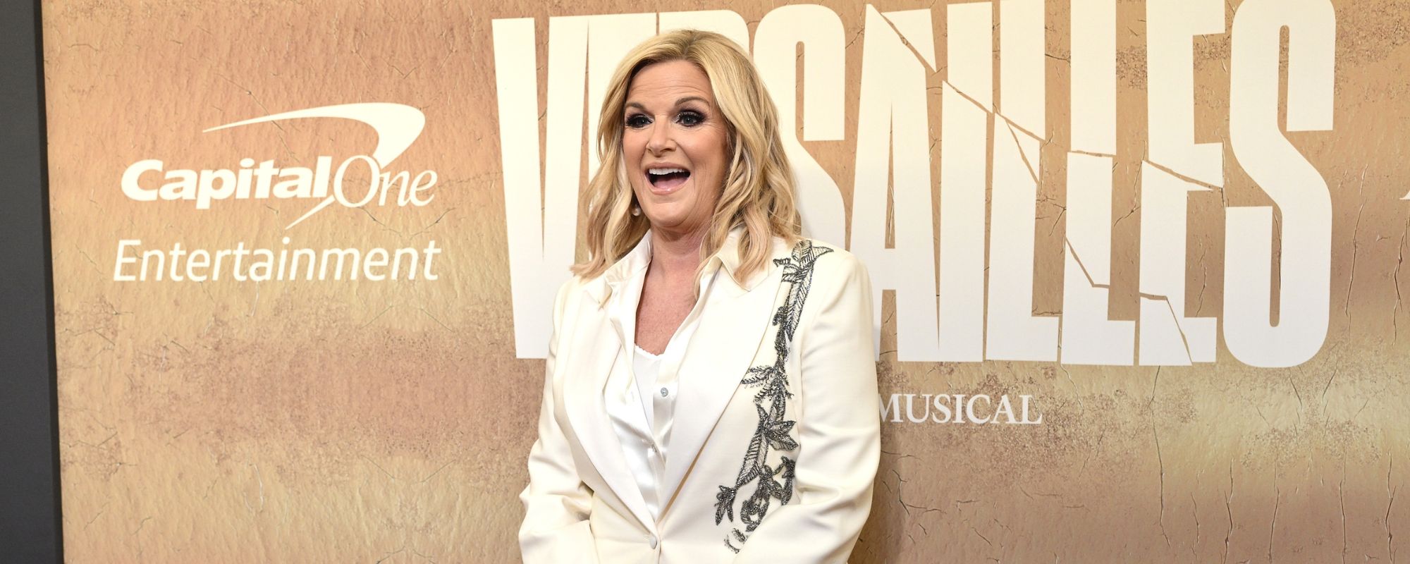 Trisha Yearwood Started Writing and Couldn’t Stop: “It’s Been a Crazy Year”