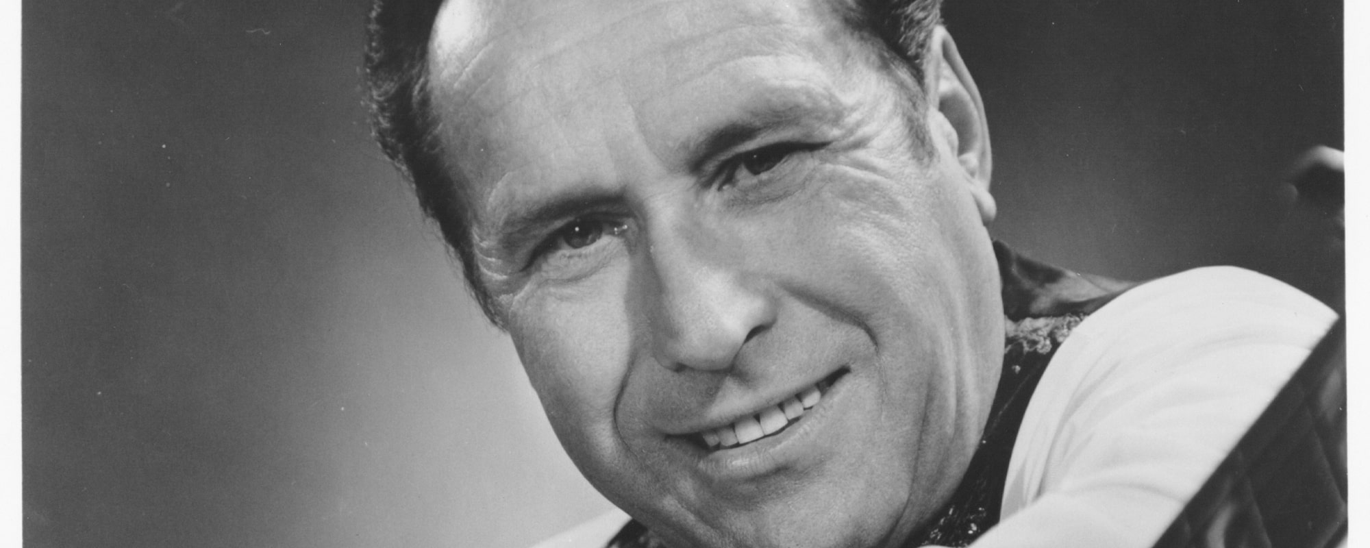 Born on This Day in 1908, the Highly Influential Country Star Who Found Success With Novelty Songs and Gave Chet Atkins His First Job