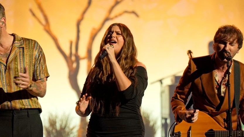 4 Country Christmas Covers That Sound Better Than the Original
