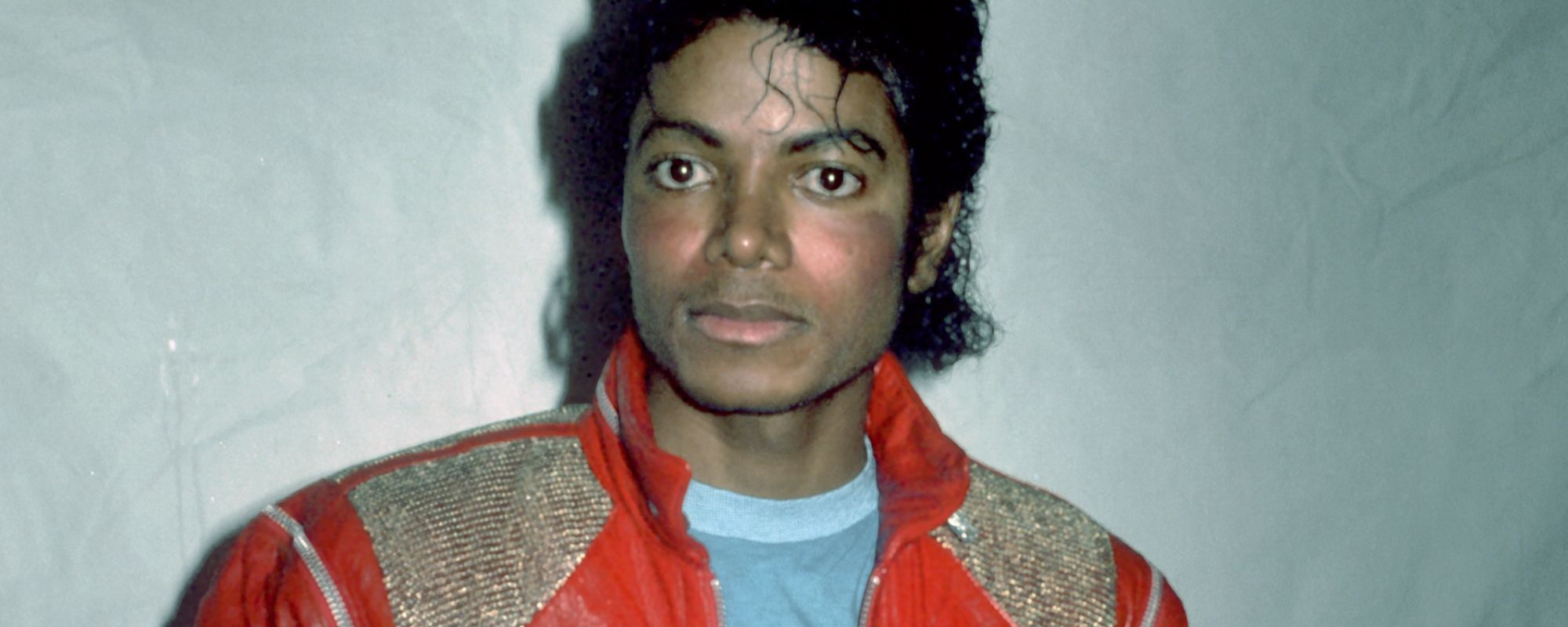 The Rock ‘n’ Roll Phenomenon of the Early 2000s That Was Likened to “18 Michael Jackson ’Thriller’s”