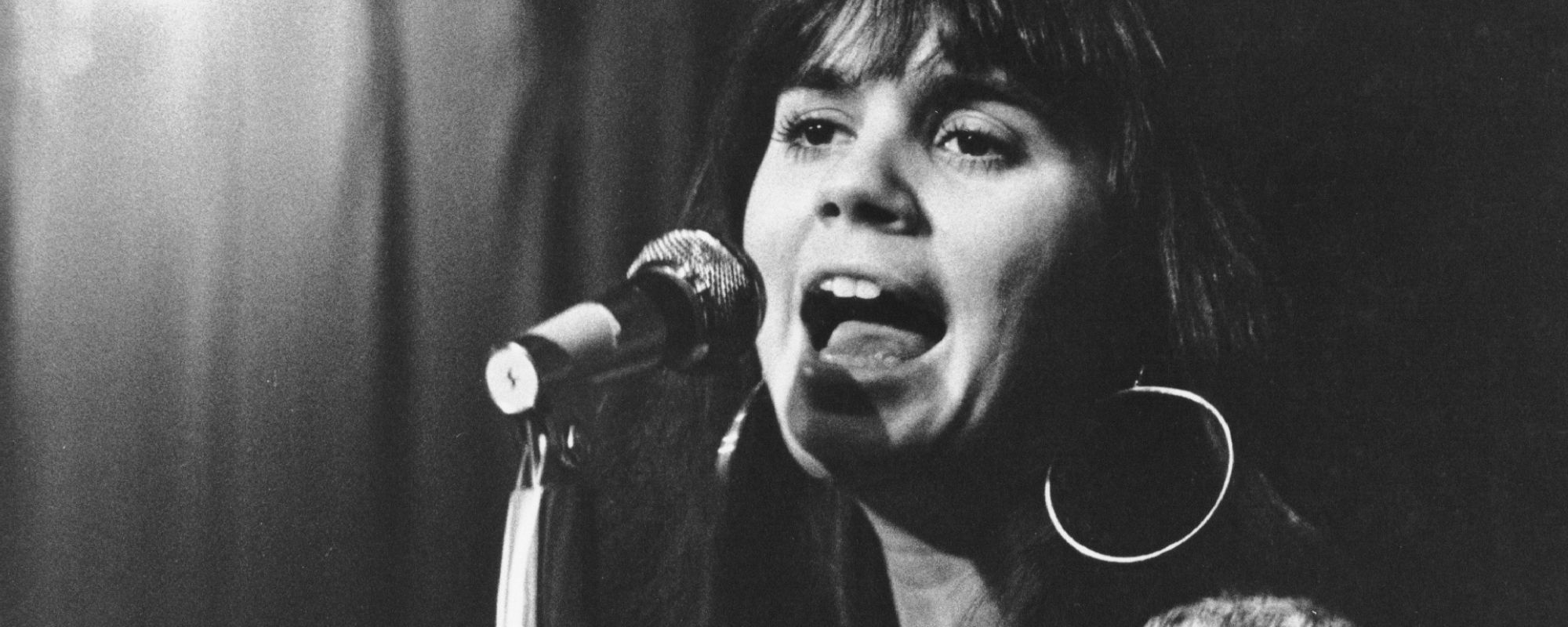 Linda Ronstadt Recalls the “Secret Weapon” That Helped Establish The Eagles in the Early 1970s (But We’d Add Two More)